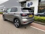 Volkswagen T-Cross 1.0 TSI Style Business R / Parkeersensoren V en A / Navi / Cruise control / Haak