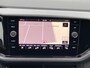 Volkswagen T-Cross 1.0 TSI Style Business R / Parkeersensoren V en A / Navi / Cruise control / Haak