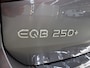 Mercedes-Benz EQB 250+ AMG Line 71 kWh | Head-up display | Panoramaschuifdak | Stoelverwarming | Keyless go | Smartphone-integratie |