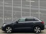 Volkswagen T-Roc 1.5 TSI R-Line Business / Digitaal dashboard /  Pano / Camera / Parkeersensoren V+A / Navigatie / Lichtmetaal 18 inch / **