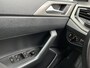 Volkswagen Polo 1.0 TSI Comfortline / Navigatie / App connect / Parkeersensoren V+A / Adaptive cruise controle / Airco / **