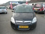 Opel Zafira 1.6 Essentia