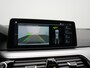 BMW 5-Serie Touring 530e Sportline PHEV 293pk Dealer O.H Bernina Grau Metallic | Trekhaak Afn. | M Sportstuur | Camera | Lederen Sportstoelen Verwarmd | Cruise Control | BMW LED | Hifi Sound | Apple Carplay | Navigatie | Virtual | DAB | Plug In Hybrid