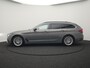BMW 5-Serie Touring 530e Sportline PHEV 293pk Dealer O.H Bernina Grau Metallic | Trekhaak Afn. | M Sportstuur | Camera | Lederen Sportstoelen Verwarmd | Cruise Control | BMW LED | Hifi Sound | Apple Carplay | Navigatie | Virtual | DAB | Plug In Hybrid