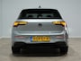 Volkswagen Golf 1.5 eHybrid Life Edition Navi via App Stoel/Stuurverw. massage Camera 18"velgen