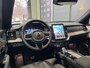 Volvo XC90 T8 Plug-in hybrid Ultra Dark | Luchtvering | Bowers&Wilkins | Massage | Trekhaak | 22 Inch | Head-Up