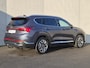Hyundai Santa Fe 1.6 T-GDI PHEV Plug-In Premium 7p. Automaat / Fabrieksgarantie tot 12-2027 / Dealer Onderhouden / Afneembare Trekhaak / Head-up Display / Elektrische Achterklep / Elektrisch Bedienbare Stoelen met Geheugen / Verwarmbare Stoelen, Stuur & Achterbank /