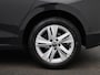Volkswagen Golf 1.0 eTSI Life Business | Automaat | Apple CarPlay/ Android Auto | Navigatie | Parkeersensoren | Memory Seats | Cruise Control Adaptief  | Stoel/ Stuur Verwarming | Lichtmetalen Velgen |