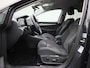 Volkswagen Golf 1.0 eTSI Life Business | Automaat | Apple CarPlay/ Android Auto | Navigatie | Parkeersensoren | Memory Seats | Cruise Control Adaptief  | Stoel/ Stuur Verwarming | Lichtmetalen Velgen |