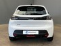 Peugeot 208 Style | Dashboard en deurpanelen in kunststof met carboneffect | Ecoled koplampen | Elektrisch verstelbare en verwarmbare buitenspiegels