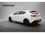 Mazda 3 2.0 e-SkyActiv-X M Hybrid 186 Luxury - Carplay, Dakraam, Leer, C