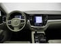 Volvo V60 2.0 T6 PHEV Twin Engine AWD Momentum Pro - Trekhaak, Leer