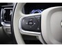 Volvo V60 2.0 T6 PHEV Twin Engine AWD Momentum Pro - Trekhaak, Leer