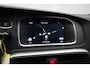 Volvo V40 2.0 D2 Momentum Business - Navi, Camera, Cruise
