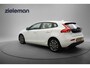 Volvo V40 2.0 D2 Momentum Business - Navi, Camera, Cruise