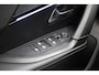 Peugeot e-2008 GT 50 kWh - Pano, Digitaal Cockpit, Carplay, Camera, Leer, Stoel