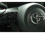 Toyota Aygo X 1.0 VVT-i MT Play | Adaptive Cruise Control | Achteruitrijcamera | Airco | Apple Carplay | Android Auto |