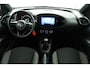 Toyota Aygo X 1.0 VVT-i MT Play | Adaptive Cruise Control | Achteruitrijcamera | Airco | Apple Carplay | Android Auto |