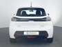 Peugeot 208 Style | Dashboard en deurpanelen in kunststof met carboneffect | Ecoled koplampen | Elektrisch verstelbare en verwarmbare buitenspiegels