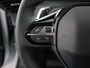 Peugeot 208 Style | Dashboard en deurpanelen in kunststof met carboneffect | Ecoled koplampen | Elektrisch verstelbare en verwarmbare buitenspiegels