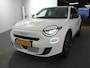 Fiat 600 | Demo Deal | 1.2 Hybrid La Prima | Cruise control adaptief met Stop&Go en stuurhulp | Keyless entry | Lichtmetalen velgen 18"