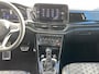 Volkswagen T-Roc 1.5 TSI R-Line Business / Black Style / Panoramadak / Matrix-Led / 19'' LMV / VW