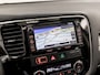Mitsubishi Outlander 2.0 PHEV Deluxe 203Pk Automaat (SCHUIFDAK, NAVIGATIE, LEDER, CAMERA, STOELVERWARMING, SPORTSTOELEN, GETINT GLAS, ELEK ACHTERKLEP, NIEUWSTAAT)