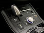 Lexus CT 200h Sport Automaat (APPLE CARPLAY, ALCANTARA, CAMERA, KEYLESS, SPORTSTOELEN, CRUISE, PARKEERSENSOREN, NIEUWSTAAT)
