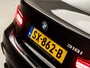 BMW 3-Serie 318i Edition M Sport Shadow Automaat (GROOT NAVI, M PAKKET, VIRTUAL COCKPIT, DEALER ONDERHOUDEN, LEDER, STOELVERWARMING, SPORTSTOELEN, PARKEERSENSOREN, CRUISE, NIEUWSTAAT)
