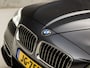 BMW 5-Serie Touring 520i Luxury 184Pk Automaat (VIRTUAL COCKPIT, GROOT NAVI, MEMORY SEATS, LEDER, STOELVERWARMING, SPORTSTOELEN, CAMERA, ELEK ACHTERKLEP, NIEUWSTAAT)