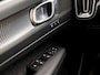 Volvo XC40 1.5 T3 R-Design 157Pk (APPLE CARPLAY, GROOT NAVI, LEDER/ALCANTARA, MEMORY SEATS, STUURWIEL VERWARMD, CAMERA, ADAPTIVE CRUISE, NIEUWSTAAT)