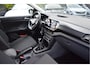 Volkswagen T-Cross 1.0 TSI Life NL-Auto / Climate control / Pdc / Apple,android