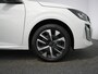 Peugeot 208 Style | Dashboard en deurpanelen in kunststof met carboneffect | Ecoled koplampen | Elektrisch verstelbare en verwarmbare buitenspiegels
