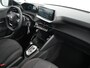Peugeot 208 Style | Dashboard en deurpanelen in kunststof met carboneffect | Ecoled koplampen | Elektrisch verstelbare en verwarmbare buitenspiegels