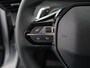 Peugeot 208 Style | Dashboard en deurpanelen in kunststof met carboneffect | Ecoled koplampen | Elektrisch verstelbare en verwarmbare buitenspiegels
