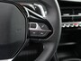 Peugeot 208 Style | Dashboard en deurpanelen in kunststof met carboneffect | Ecoled koplampen | Elektrisch verstelbare en verwarmbare buitenspiegels