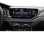 Volkswagen Polo 1.0 TSI Highline Business R-Line Panoramadak | Achterbank in delen neerklapbaar | Achteruitrijcamera | Airco (automatisch)