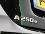 Mercedes-Benz A-klasse 250 e Business Solution AMG Limited | Automaat | Apple Carplay / Android Auto | Sfeerverlichting | Achteruitrijcamera | Stoelverwarming |