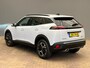 Peugeot 2008 Allure | Advanced Active Safety Brake met camera en radar | Climate Control | Dashboard in zacht materiaal met carboneffect en hoogglans zwarte sierstrip