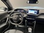Peugeot 2008 Allure | Advanced Active Safety Brake met camera en radar | Climate Control | Dashboard in zacht materiaal met carboneffect en hoogglans zwarte sierstrip