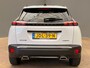 Peugeot 2008 Allure | Advanced Active Safety Brake met camera en radar | Climate Control | Dashboard in zacht materiaal met carboneffect en hoogglans zwarte sierstrip