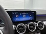 Mercedes-Benz GLB 200 Business Solution AMG 7p. | Premium Plus | Winterpakket | Trekhaak | Head-up display | 360°-camera | Panoramaschuifdak | Derde zitrij | Sierdelen in Star Pattern | GUARD 360 ° Vehicle protection Plus |