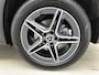 Mercedes-Benz GLB 200 Business Solution AMG 7p. | Premium Plus | Winterpakket | Trekhaak | Head-up display | 360°-camera | Panoramaschuifdak | Derde zitrij | Sierdelen in Star Pattern | GUARD 360 ° Vehicle protection Plus |