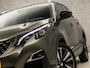 Peugeot 5008 1.2 PureTech GT-Line 7 Persoons (APPLE CARPLAY, GROOT NAVI, LEDER, KEYLESS, 360 CAMERA, SPORTSTOELEN, LED KOPLAMPEN, GETINT GLAS, CRUISE, NIEUWSTAAT)