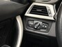 BMW 3-Serie 318i Sportline Automaat (GROOT NAVI, BLACK PACK, CLIMATE, PARKEERSENSOREN, SPORTSTOELEN, LED KOPLAMPEN, CRUISE, NIEUWE APK, NIEUWSTAAT)