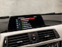 BMW 3-Serie 318i Executive Sportline Automaat (GROOT NAVI, CLIMATE, PARKEERSENSOREN, SPORTSTOELEN, LED KOPLAMPEN, CRUISE, NIEUWE APK, NIEUWSTAAT)