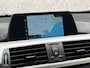 BMW 3-Serie 318i Sportline Automaat (GROOT NAVI, BLACK PACK, CLIMATE, PARKEERSENSOREN, SPORTSTOELEN, LED KOPLAMPEN, CRUISE, NIEUWE APK, NIEUWSTAAT)