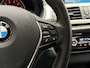 BMW 3-Serie 318i Sportline Automaat (GROOT NAVI, BLACK PACK, CLIMATE, PARKEERSENSOREN, SPORTSTOELEN, LED KOPLAMPEN, CRUISE, NIEUWE APK, NIEUWSTAAT)