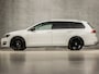 Volkswagen Golf Variant 1.4 TSI Highline (NAVIGATIE, CLIMATE, LEDER, MASSAGE, STOELVERWARMING, SPORTSTOELEN, GETINT GLAS, PARKEERSENSOREN, TREKHAAK, CRUISE, NIEUWSTAAT)
