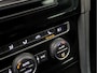 Volkswagen Golf Variant 1.4 TSI Highline (NAVIGATIE, CLIMATE, LEDER, MASSAGE, STOELVERWARMING, SPORTSTOELEN, GETINT GLAS, PARKEERSENSOREN, TREKHAAK, CRUISE, NIEUWSTAAT)